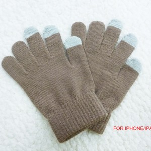 Knitted Gloves