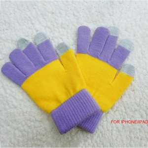 Knitted Gloves