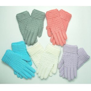 Knitted Gloves