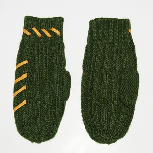 Knitted Gloves