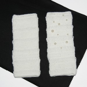 Knitted Gloves