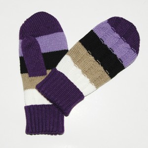 Knitted Gloves